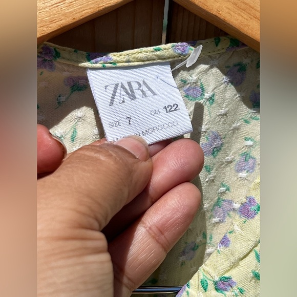 Zara kids Girls Cut Out flowers print knotted Dress - Picture 9 of 11